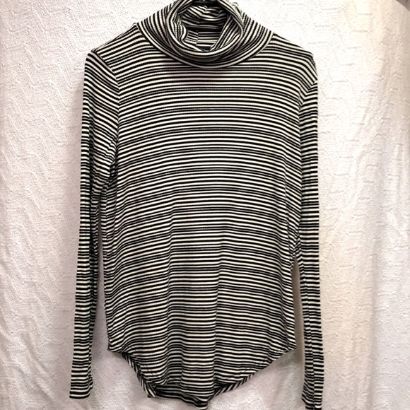 3/$25 - Retroluxe black/white striped turtleneck - Picture 1 of 7
